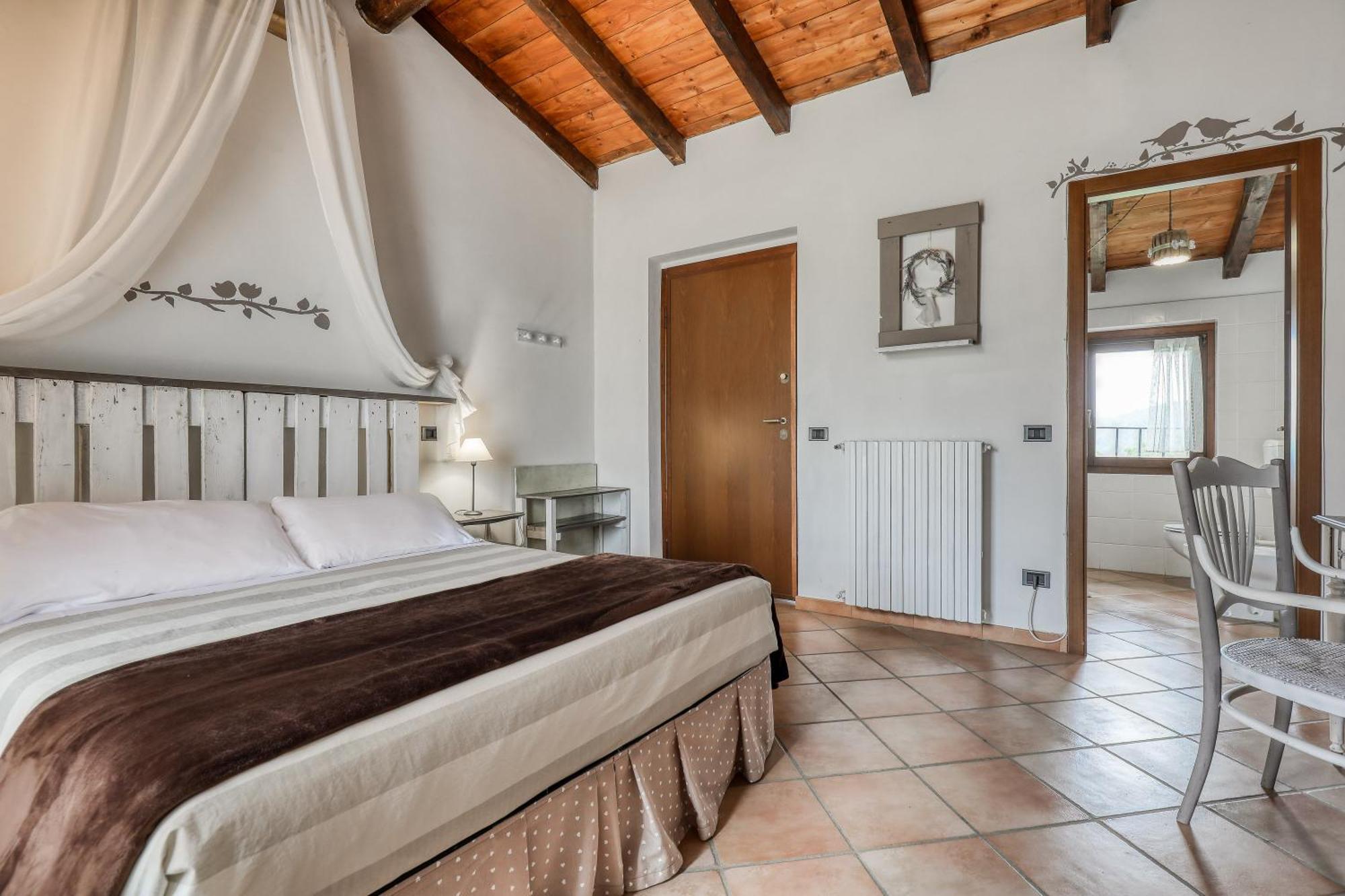 Ca' Del Monte Resort Serra del Monte Room photo